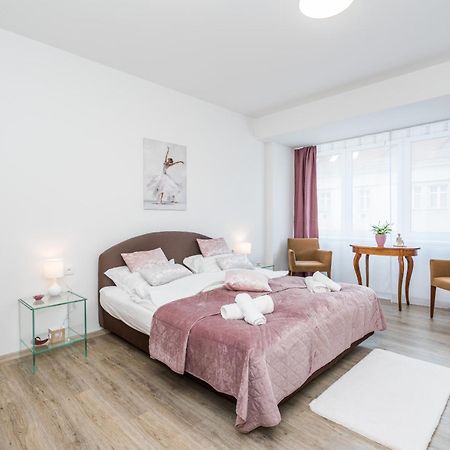 Perla Hradce 202 Leilighet Hradec Králové Eksteriør bilde